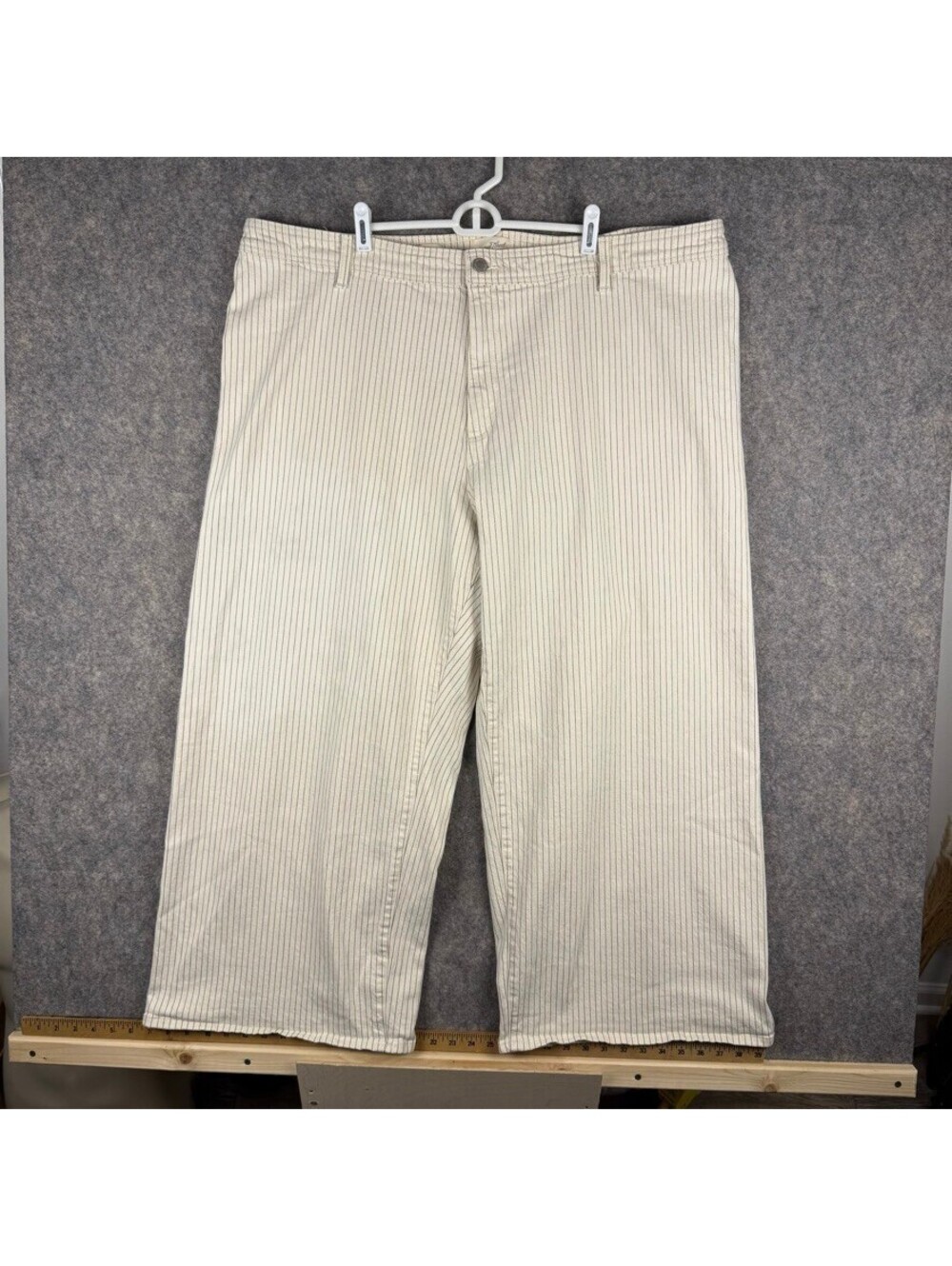 Universal Thread Pinstripe Cream/Navy Sailor Wide Leg Jeans Size 26 Nautical 362